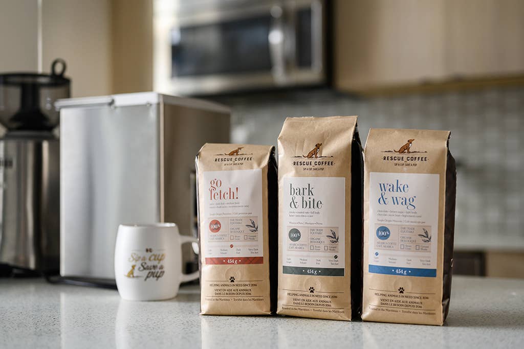 Bark & Bite | Very Dark Roast | 1lb Bag | Organic Coffee: Whole bean