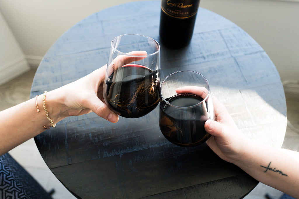 Resin Accented Wine Glasses : Black Ember