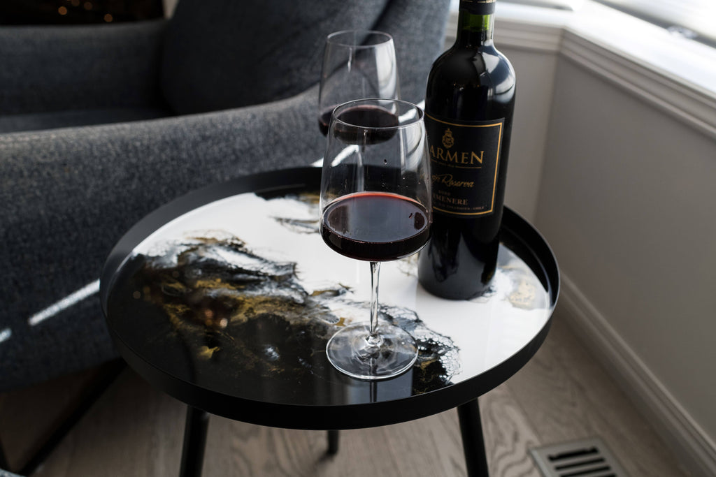 Resin Accented Side Table : Onyx